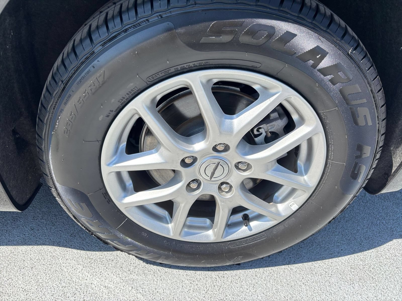 Used 2024 Chrysler Pacifica Touring-L FWD image 32