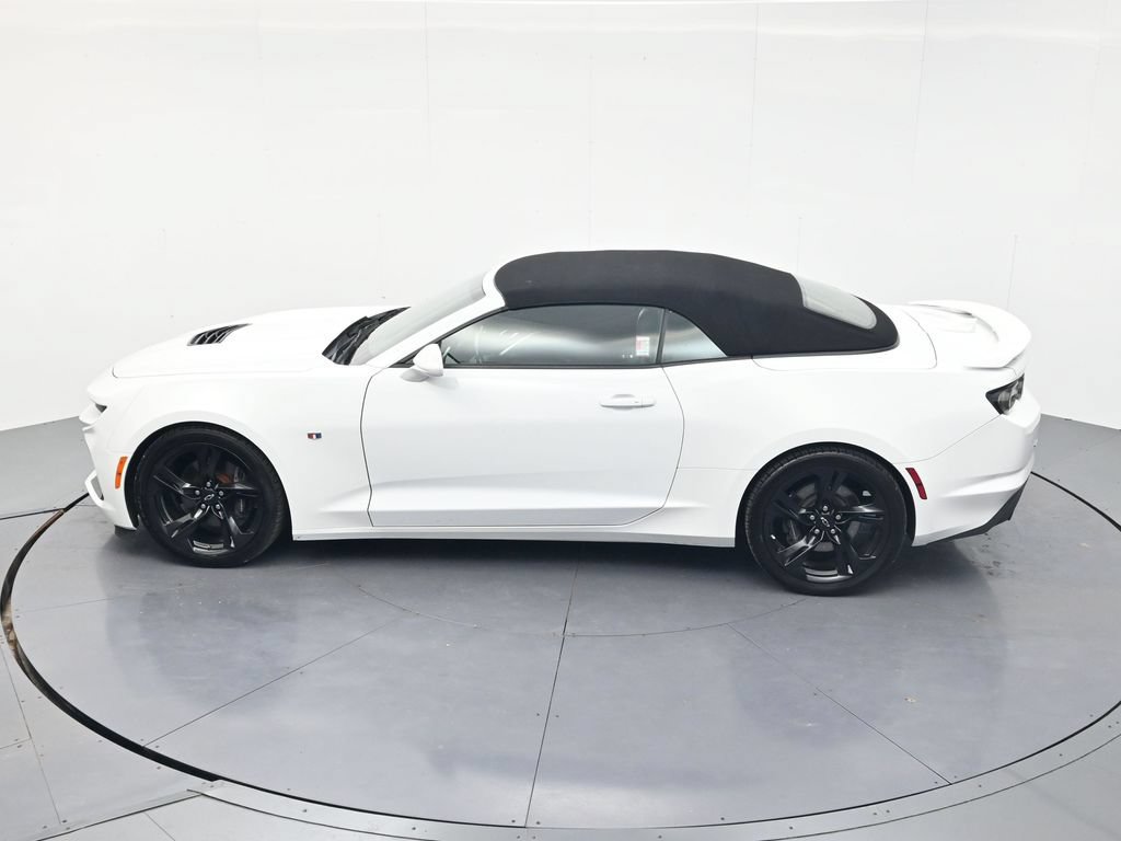 Used 2020 Chevrolet Camaro SS RWD image 36