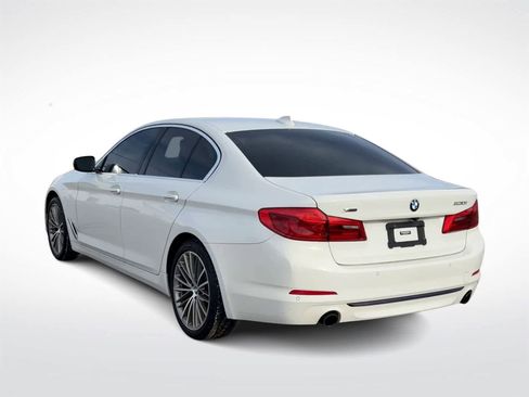 Used 2018 BMW 530i xDrive w/ Premium Package image 7