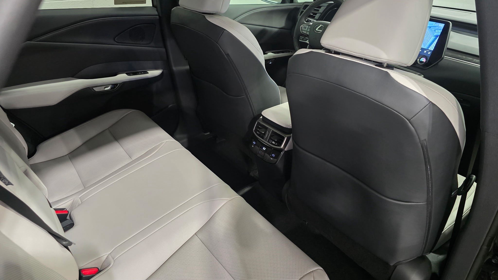 New 2026 Lexus RX 350 Premium w/ Convenience Package FWD image 41