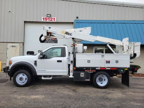 Used 2022 Ford F550 4x4 Regular Cab Super Duty image 3