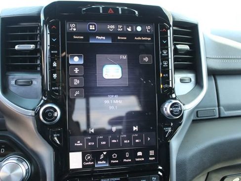 Used 2023 RAM 1500 Laramie RWD image 22