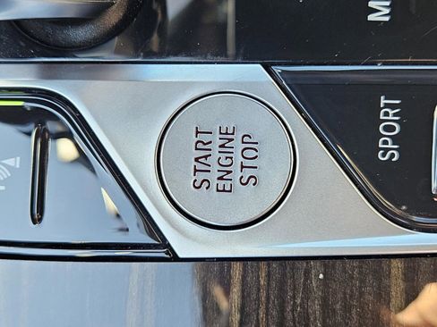 Used 2023 BMW X5 xDrive40i w/ Premium Package image 21