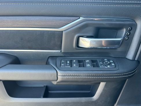 New 2026 RAM 3500 Laramie AWD/4WD image 10