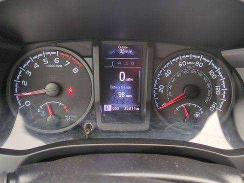 Used 2022 Toyota Tacoma SR image 16