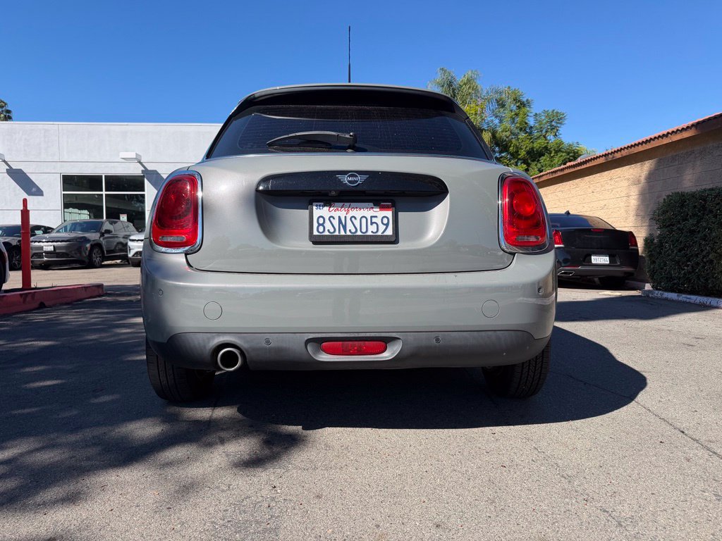 Used 2021 MINI Cooper 4-Door Hardtop FWD image 13