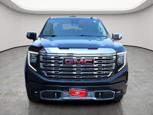 Used 2023 GMC Sierra 1500 Denali w/ Denali Reserve Package AWD/4WD image 6
