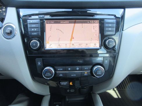 Used 2020 Nissan Rogue Sport SL image 33