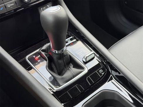 New 2026 Jeep Compass Latitude image 20