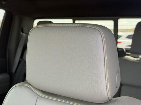 New 2026 Chevrolet Silverado 2500 ZR2 AWD/4WD image 24