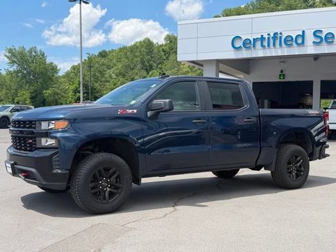 Used 2019 Chevrolet Silverado 1500 Custom Trail Boss w/ Custom Convenience Package AWD/4WD image 4