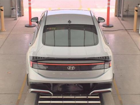 Used 2025 Hyundai Sonata SEL FWD image 8