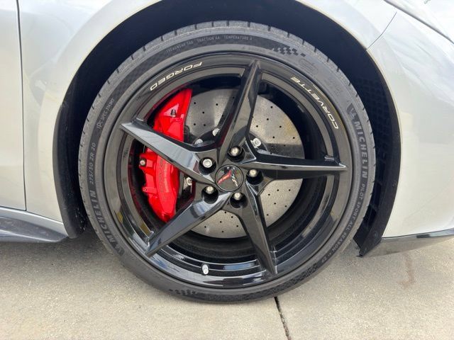 Used 2026 Chevrolet Corvette E-Ray w/ Stealth Interior Trim Package AWD/4WD image 18