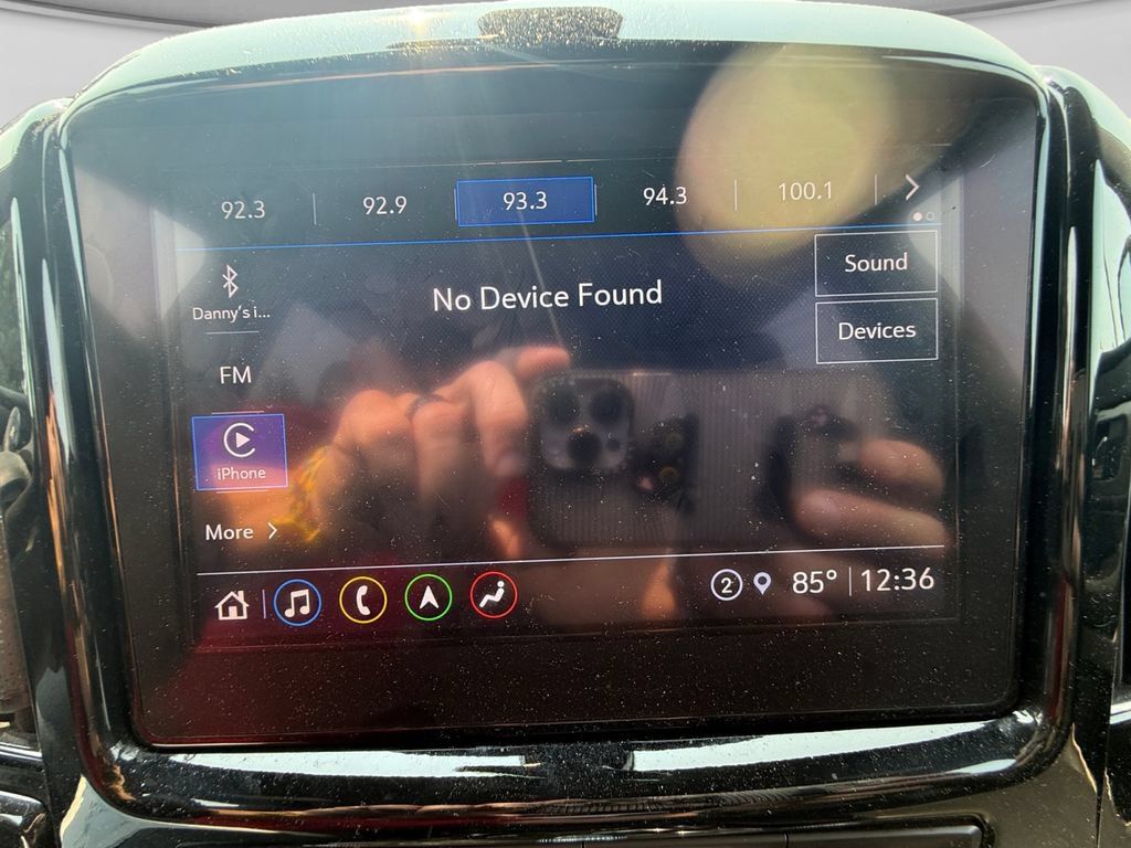 Used 2023 Chevrolet Traverse Premier AWD/4WD image 19