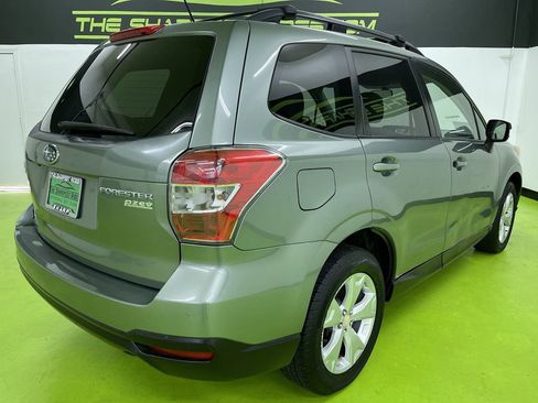 Used 2014 Subaru Forester 2.5i Premium w/ All-Weather Package image 10