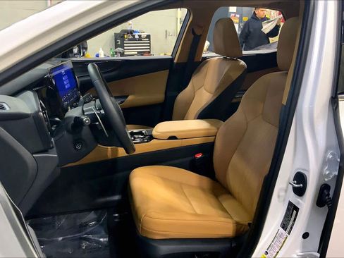 Certified 2025 Lexus NX 350 AWD w/ Premium Package image 7