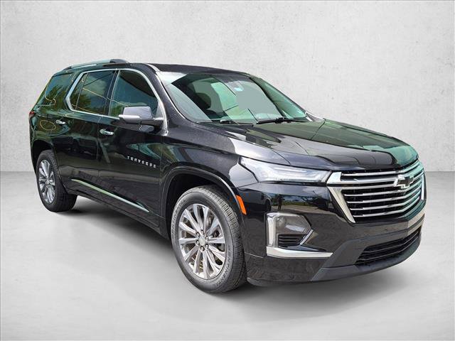 Used 2023 Chevrolet Traverse Premier FWD image 3