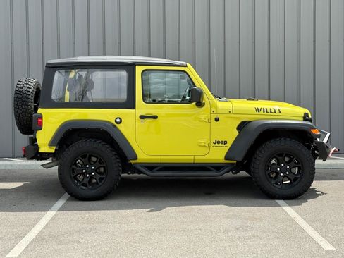 Used 2023 Jeep Wrangler Sport AWD/4WD image 4