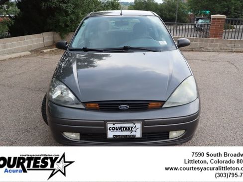 Used 2003 Ford Focus ZX3 Hatchback FWD image 2