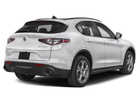 Certified 2024 Alfa Romeo Stelvio Veloce image 3