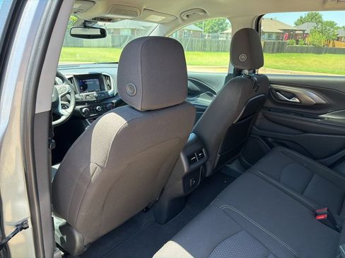 Used 2023 GMC Terrain SLE w/ Driver Convenience Package FWD image 16