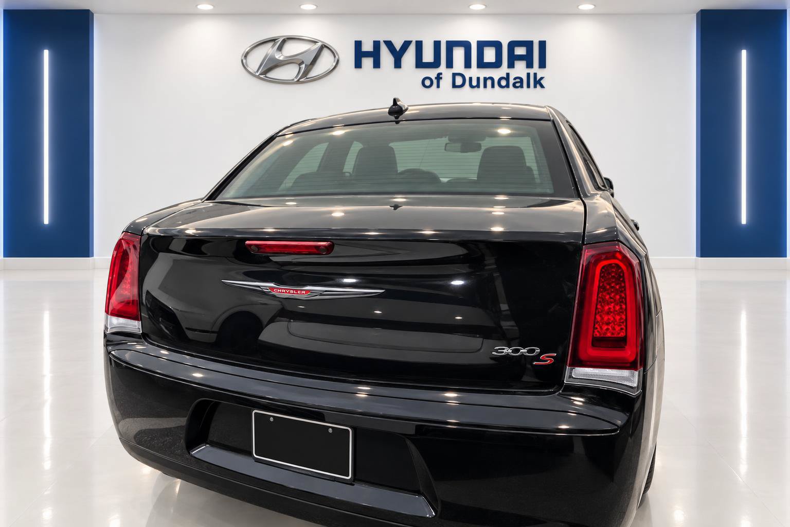 Used 2021 Chrysler 300 S RWD image 6