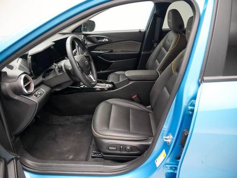 Used 2025 Chevrolet Trax ACTIV w/ Driver Confidence Package FWD image 24
