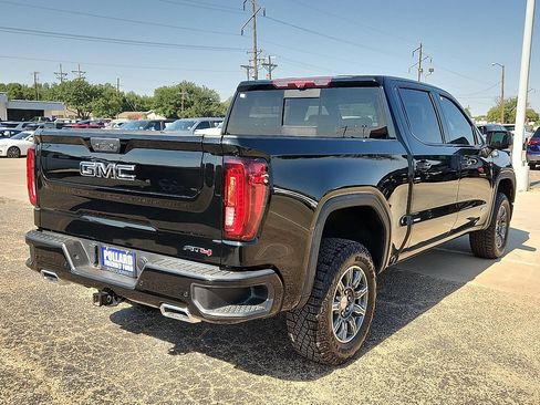 Used 2024 GMC Sierra 1500 AT4 w/ Technology Package AWD/4WD image 3