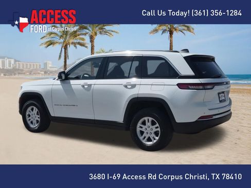 Used 2023 Jeep Grand Cherokee Laredo RWD image 6