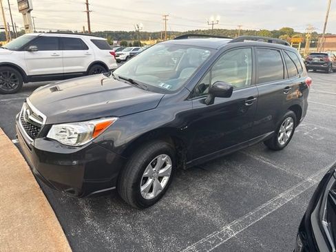 Used 2016 Subaru Forester 2.5i Premium AWD/4WD image 3