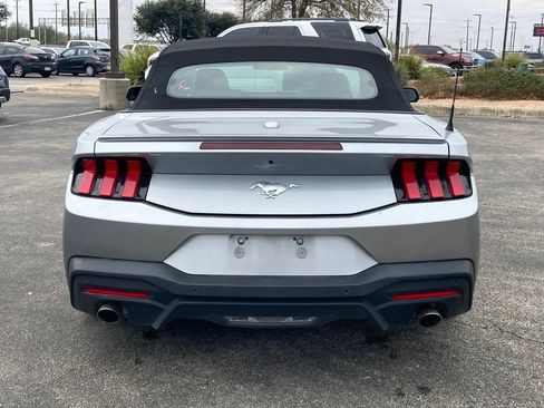 Used 2024 Ford Mustang Premium image 6