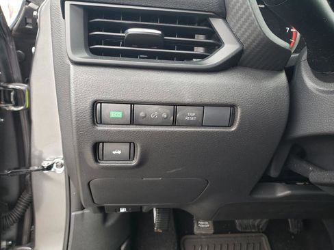 Certified 2025 Nissan Sentra S image 26