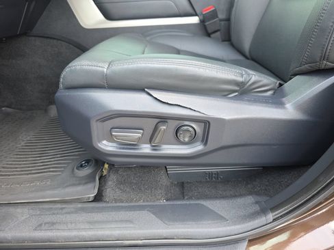 Used 2024 Toyota Tundra Limited AWD/4WD image 12