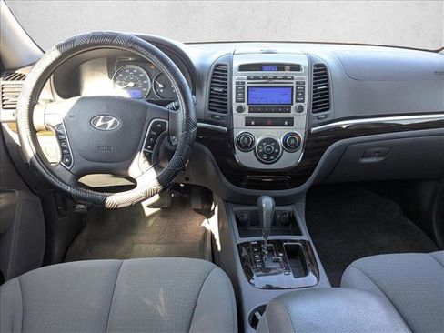 Used 2011 Hyundai Santa Fe GLS image 14