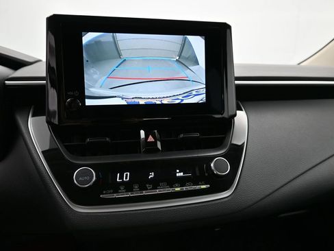 Used 2023 Toyota Corolla LE image 16