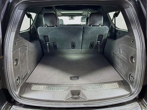 Used 2021 Chevrolet Suburban RST AWD/4WD image 24