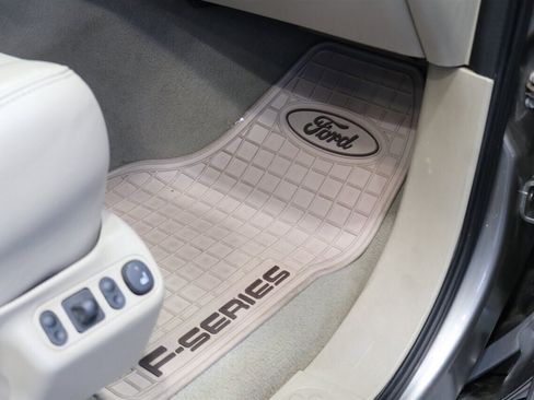 Used 2005 Ford Excursion Limited image 91