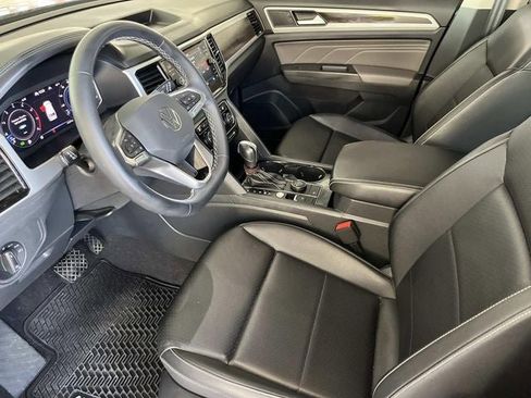 Used 2023 Volkswagen Atlas SE image 26