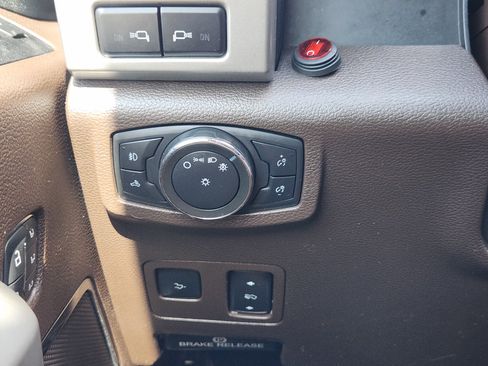 Used 2021 Ford F350 King Ranch w/ King Ranch Ultimate Package AWD/4WD image 21