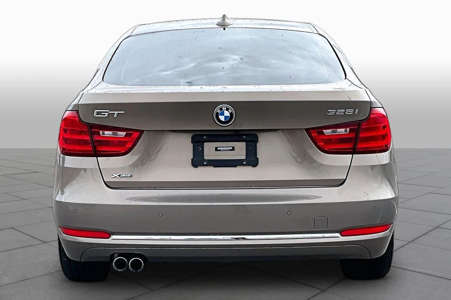 Used 2016 BMW 328i Gran Turismo xDrive AWD/4WD image 5