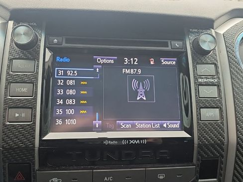 Used 2015 Toyota Tundra SR5 w/ SR5 Upgrade Package image 29