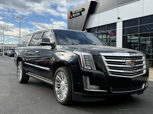 Used 2017 Cadillac Escalade ESV Platinum image 1