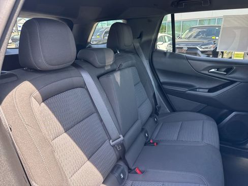 Used 2026 Chevrolet Equinox LT FWD image 21