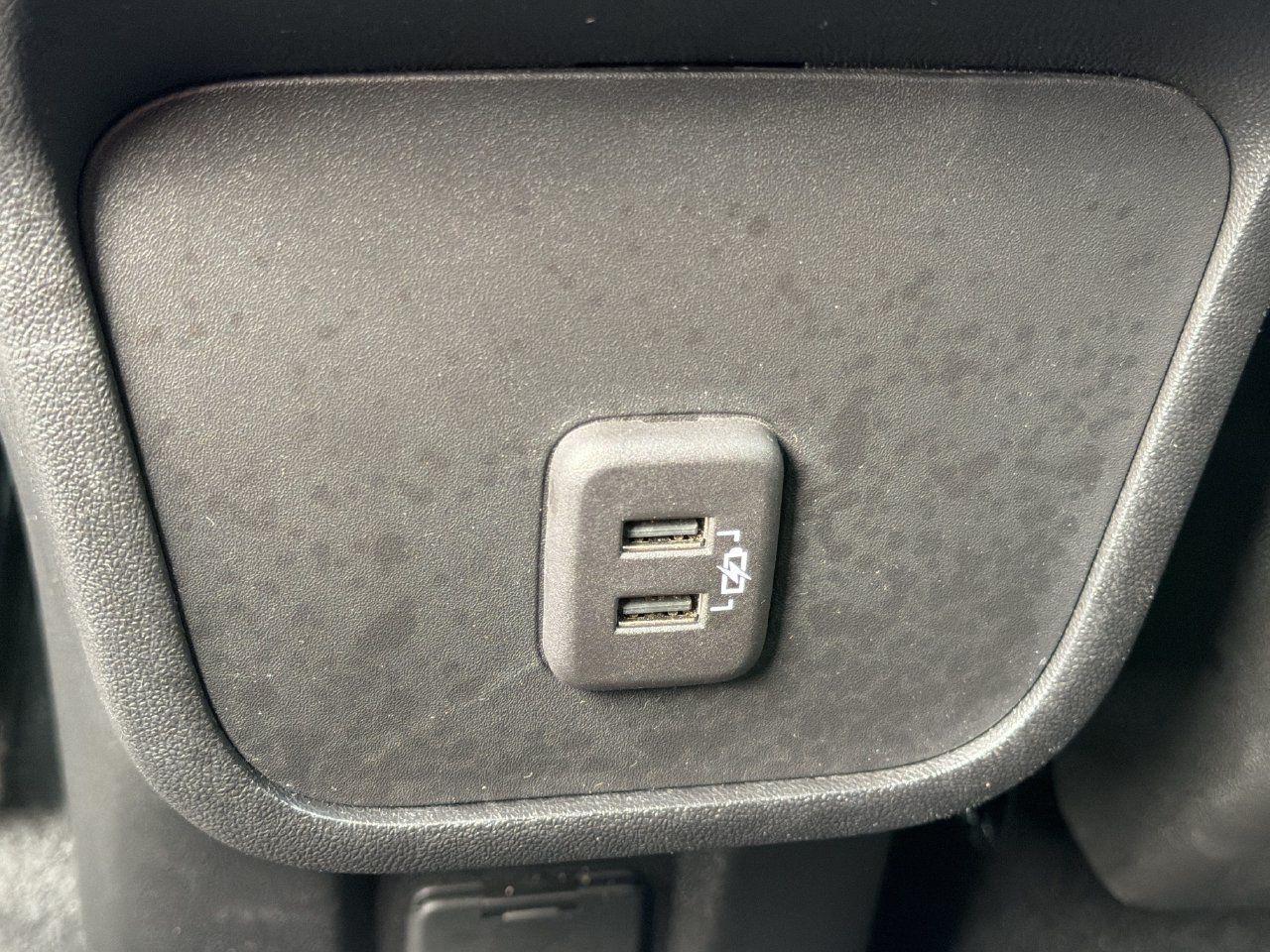Used 2023 GMC Terrain SLT w/ Infotainment Package II FWD image 23