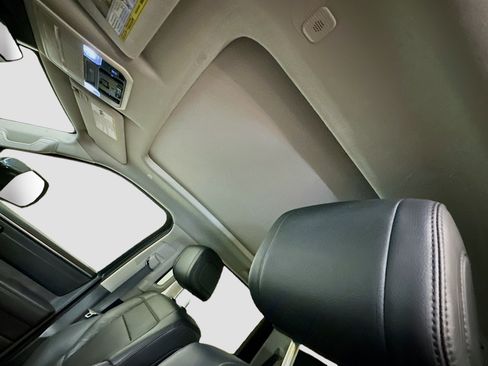 Used 2024 Toyota Tundra Limited image 27