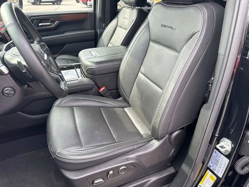 Certified 2025 GMC Yukon Denali AWD/4WD image 31