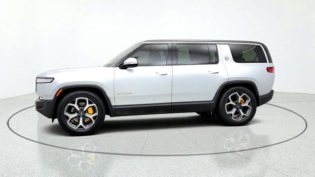 Used 2023 Rivian R1S Adventure Quad AWD/4WD image 8