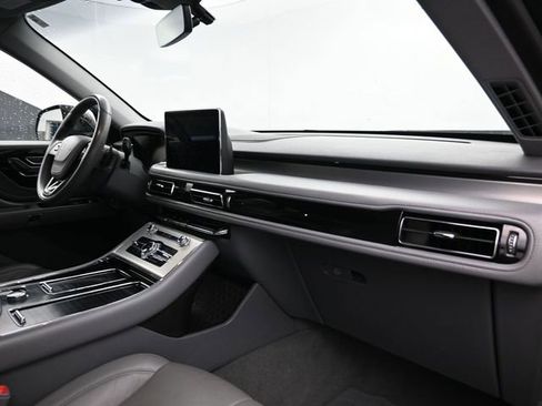 Used 2020 Lincoln Aviator Reserve image 26