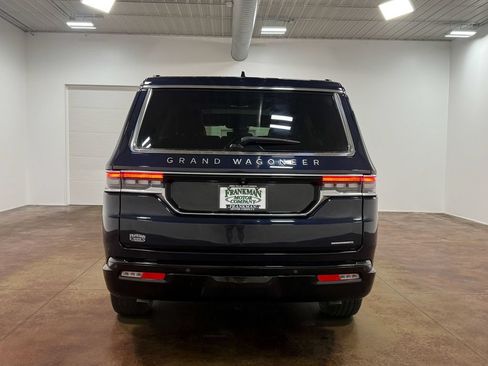 Used 2024 Jeep Grand Wagoneer Series III w/ Rear Seat Video Group 1 AWD/4WD image 25