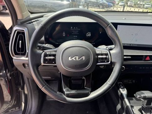 Certified 2024 Kia Sorento S AWD/4WD image 29